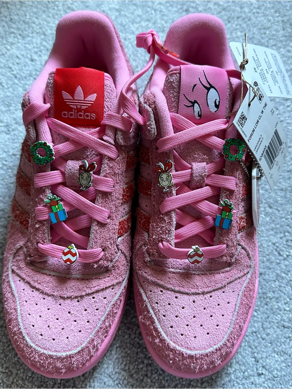 adidas originals Women’s limited edition Grinch Pink Low-Top Sneakers